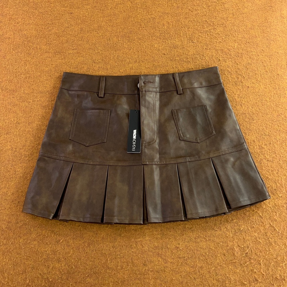 Fashion Nova Womens Medium Brown Ryla Washed Faux Leather Pleated Mini Skirt NWT